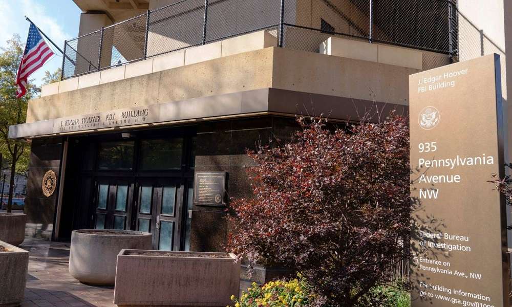 FBI: 17χρονος σχεδίαζε τη «ΔΟΛΟΦΟΝΙΑ» Τραμπ – Φέρεται να «σκότωσε» τους γονείς του