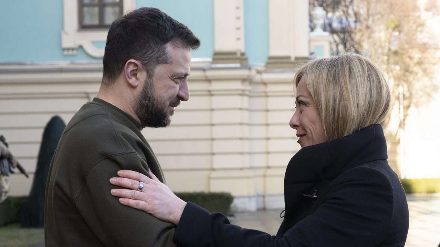 Τι συζήτησαν Μελόνι και Ζελένσκι στη κηδεία του Πάπα Φραγκίσκου;