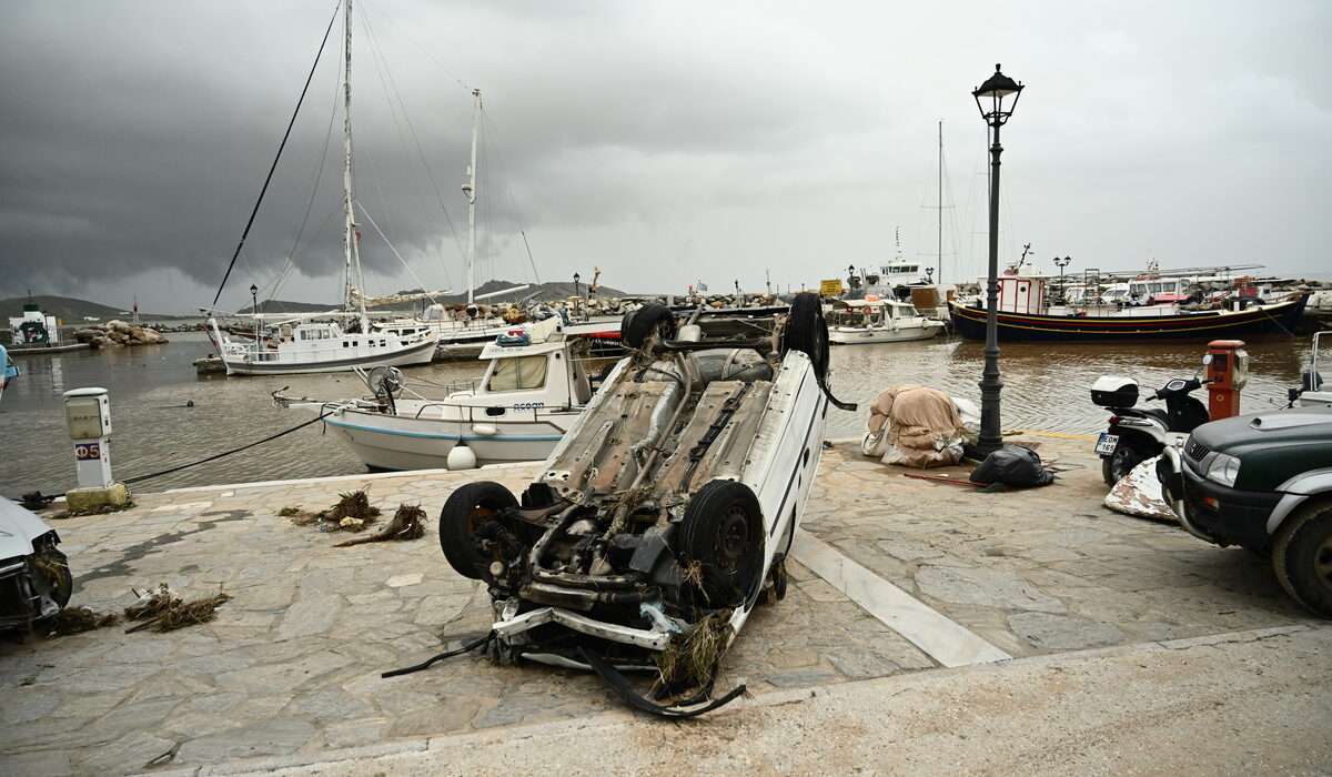 Σκόνη και θρύψαλα: Η κακοκαιρία άφησε πίσω της ολοσχερή καταστροφή σε Πάρο, Μύκονο, Ρόδο, Κρήτη – (εικόνες, βίντεο)