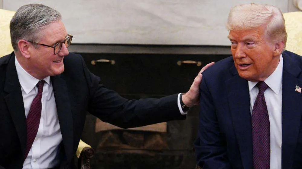 Ο Βανς λέει ότι οι ΗΠΑ «εργάζονται πολύ σκληρά» για τη διαπραγμάτευση μιας «σπουδαίας» εμπορικής συμφωνίας με το Ηνωμένο Βασίλειο