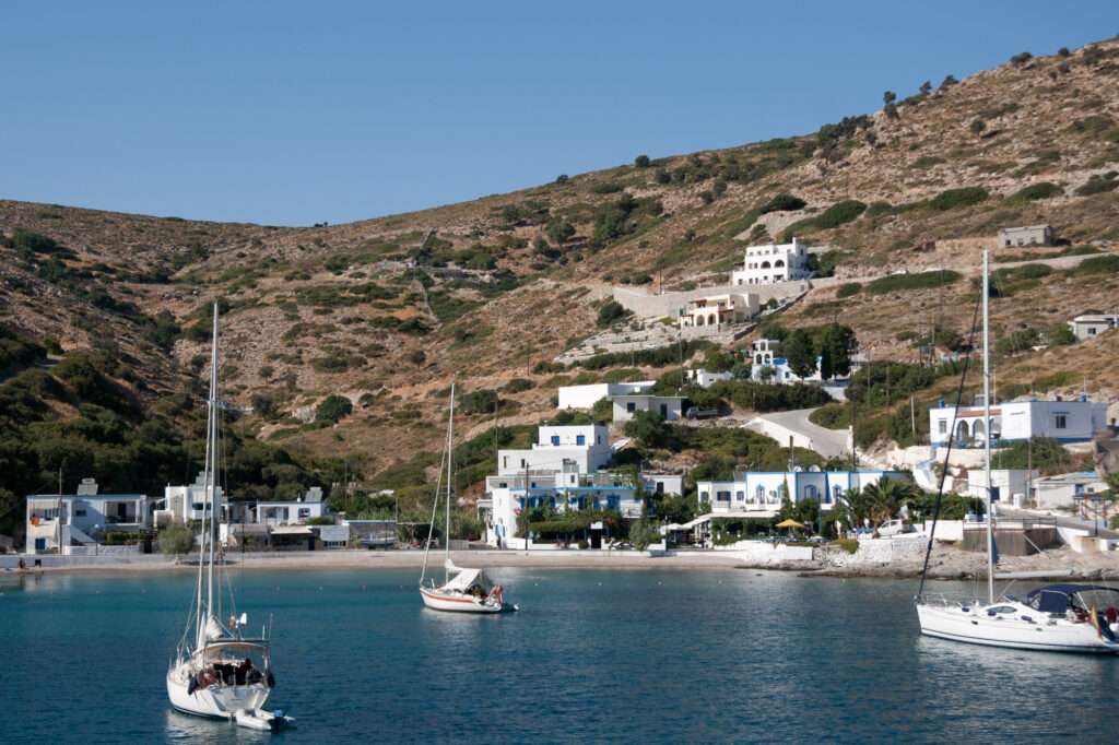 Νησί ΧΩΡΙΣ ψωμί και βενζίνη – Οι κάτοικοι ζητούν απλώς να επιβιώσουν στο Αγαθονήσι!