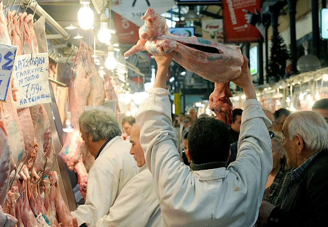 Το Πάσχα φέτος… τσουρουφλίζει τις τσέπες – Οι αυξημένες τιμές των προϊόντων