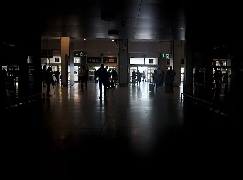 Η Ισπανία αποκλείει τη κυβερνοεπίθεση για τη μεγάλη διακοπή ρεύματος – Υποδεικνύει στη πτώση της ηλιακής ενέργειας
