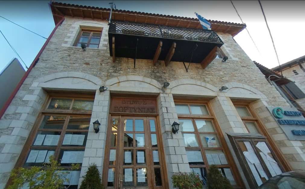 Γορτυνία: Δήμαρχος μόλις άκουσε για παραίτηση το έβαλε στα… πόδια