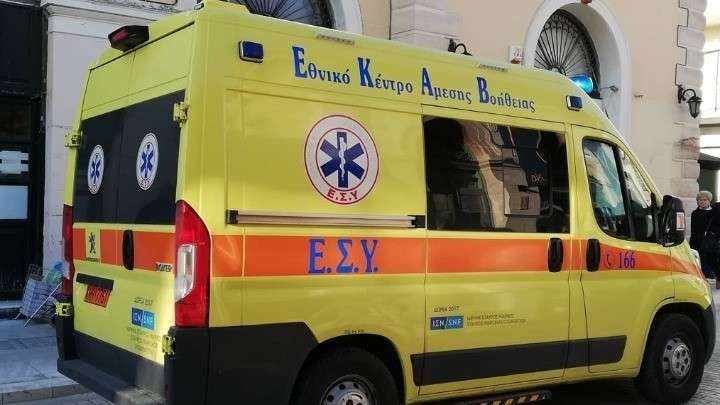 18χρονος «ΕΠΕΣΕ ΣΤΟ ΚΕΝΟ» από τον δεύτερο όροφο πολυκατοικίας! – Κρίσιμη η κατάσταση του!