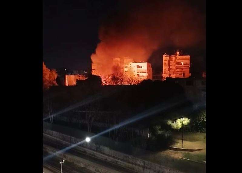 Μεγάλη φωτιά στα Άνω Πατήσια (βίντεο)