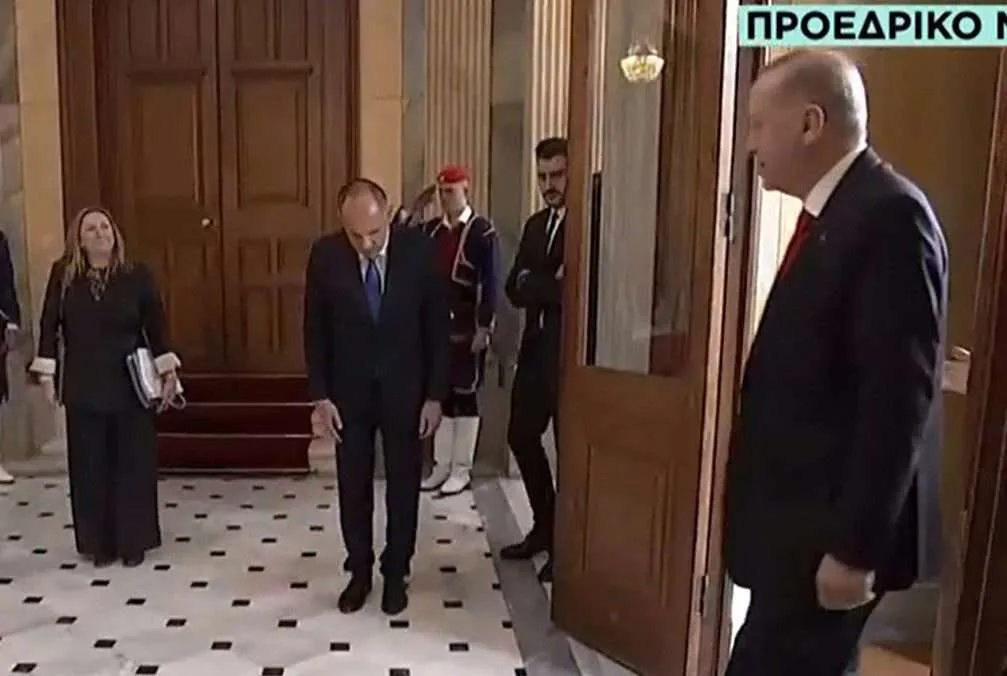 «Ερωτευμένος» ο Γεραπετρίτης με τον Ερντογάν – «Δεν υπάρχει πάγος στις σχέσεις Ελλάδας-Τουρκίας»!