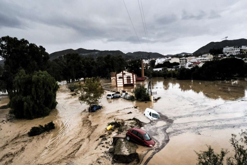 Πλημμύρισε η Λανθαρότε μέσα σε δύο ώρες – Ορμητικά νερά και λύματα στους δρόμους (βίντεο)