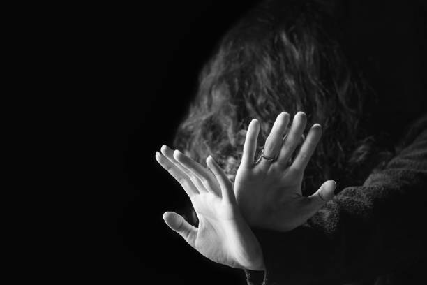 Αλλοδαπός άρπαξε και έσερνα απρόκλητα γυναίκα από τα μαλλιά – Ούτε τη γνώριζε, ούτε της μίλησε