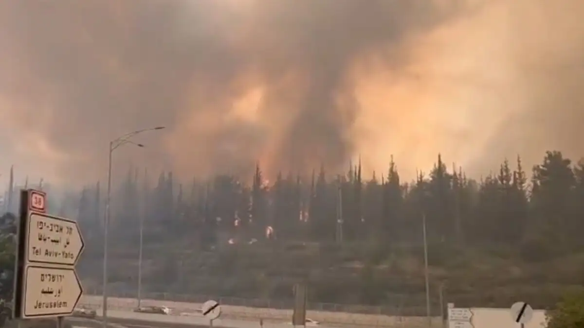 “ΠΥΡΙΝΗ ΛΑΙΛΑΠΑ ΠΕΡΙΚΥΚΛΩΝΕΙ ΤΗΝ ΙΕΡΟΥΣΑΛΗΜ” – Ετοιμος να ζητήσει βοήθεια από την Ελλάδα ο Νετανιάχου