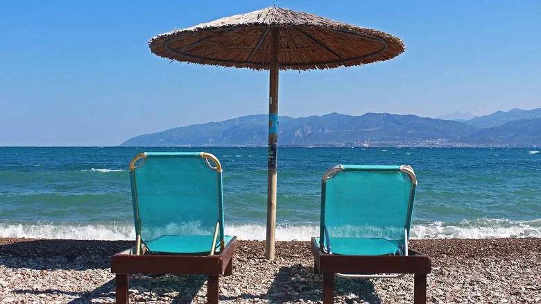 «Καταρρέει» ο τουρισμός στις Κυκλάδες: Πτώση 25% – Εφιαλτικό το καλοκαίρι