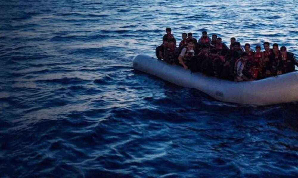 “ΚΑΡΑΒΑΝΙ” ΠΑΡΑΝΟΜΩΝ ΜΕΤΑΝΑΣΤΩΝ στην Κρήτη: Δεκάδες”αφίξεις” με σκάφη σε ένα 24ωρο