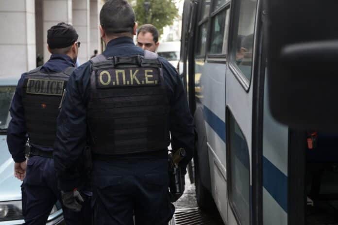 ΔΙΑΛΥΟΥΝ ΤΗΝ ΕΛ.ΑΣ. – ΕΥΒΟΙΑ – ΟΜΑΔΑ ΟΠΚΕ ΜΕ …1 ΑΤΟΜΟ – ΑΚΑΤΑΛΛΗΛΑ ΚΑΙ ΕΠΙΚΙΝΔΥΝΑ ΟΧΗΜΑΤΑ – ΠΛΗΡΗΣ ΑΠΑΞΙΩΣΗ