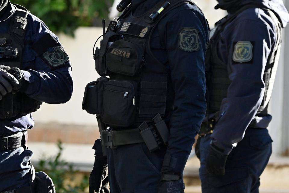 Κράτος εν κράτει στον Γέρακα – Μεγάλη αστυνομική επιχείρηση σε καταυλισμό