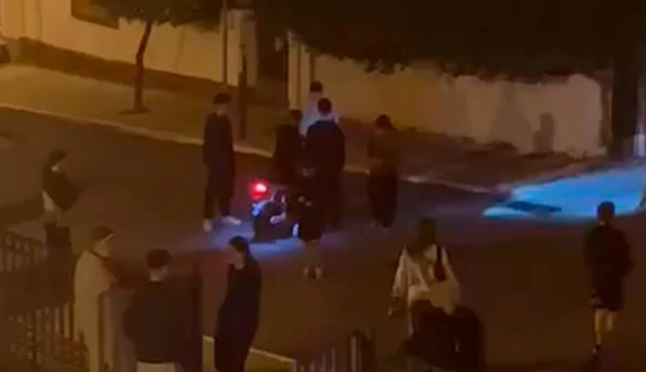Ανήλικοι «σαδιστές» σε δράση – Πέταξαν βαρελότα στα πόδια 85χρονης – Τι καταγγέλλει ο γιος της (βίντεο)