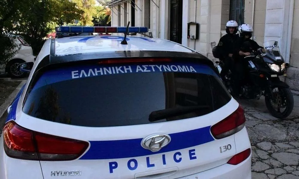 Αργολίδα: Σύλληψη ανήλικου για εκατοντάδες κροτίδες – Συνελήφθη και ο πατέρας του