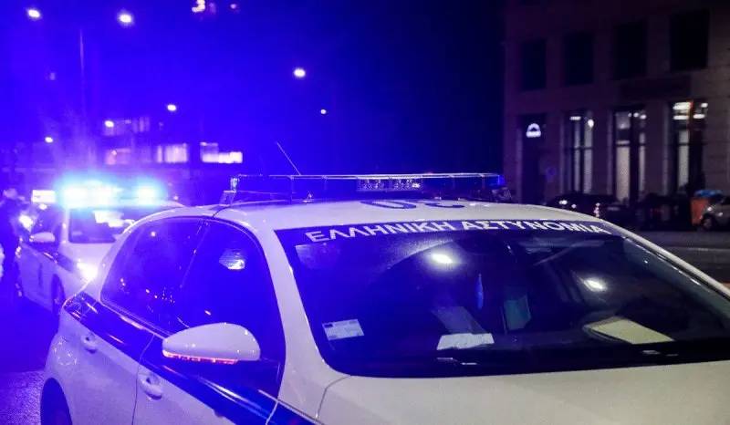 Θεσσαλονίκη: Ανήλικοι πέταξαν πέτρες σε τουριστικό λεωφορείο – 3 τραυματίες!
