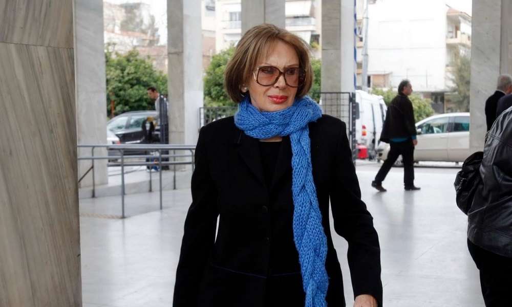 Ρίκα Διαλυνά: Οδηγήθηκε «εσπευσμένα» στο νοσοκομείο