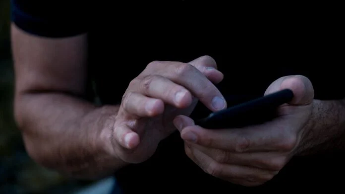 ΔΡΑΠΕΤΕΣ ΓΙΑ…ΚΛΑΜΑΤΑ «ΑΝΕΒΑΣΑΝ» ΗΧΗΤΙΚΟ στα social media: «Λοιπόν όλοι μας ψάχνουν»