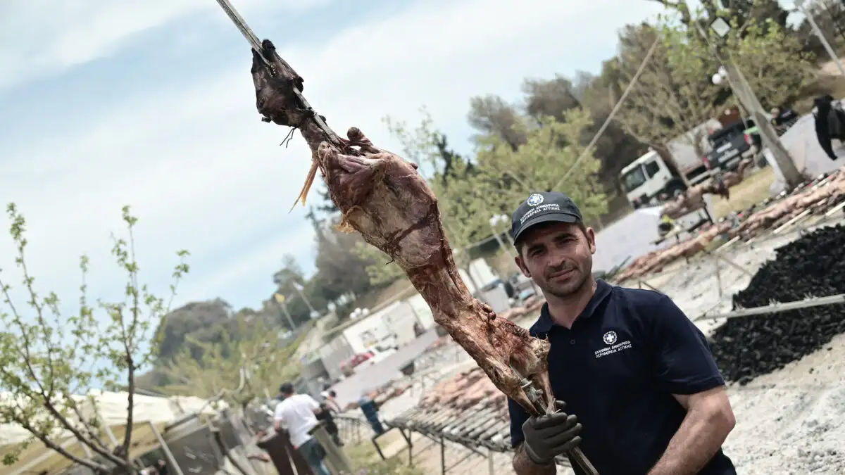 Καιρός έκπληξη για το Πάσχα: Άνοιξη και θερμοκρασίες έως 25°C, αλλά και πιθανές βροχές
