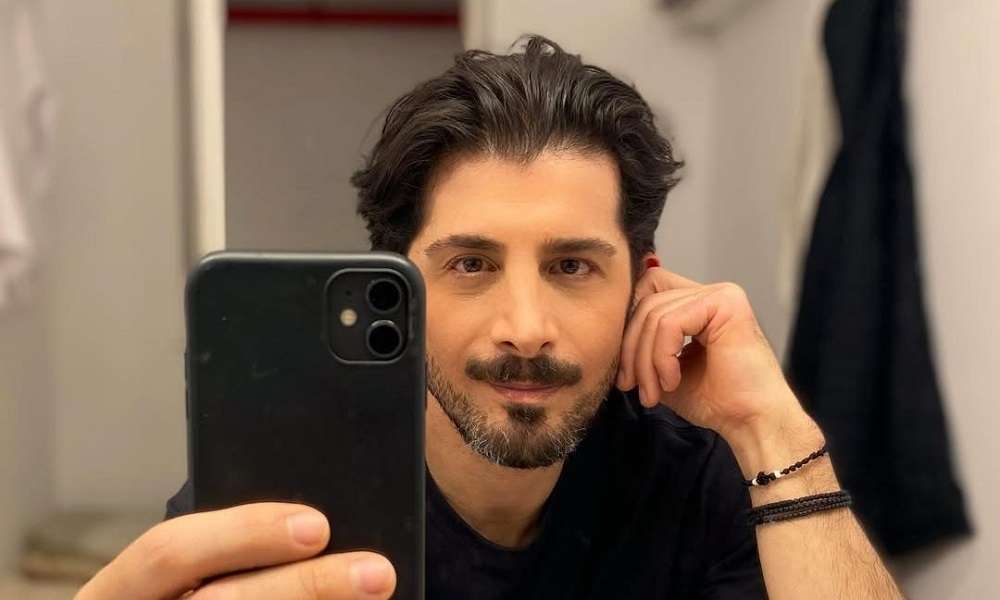 Χρήστος Σπανός: Η «συγκινητική» εξομολόγηση για τη σχέση με τους γονείς του
