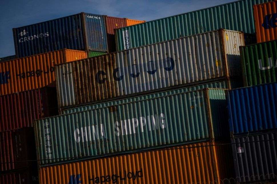Η Καλιφόρνια προσφεύγει κατά της διοίκησης Τραμπ για να εμποδίσει τους δασμούς
