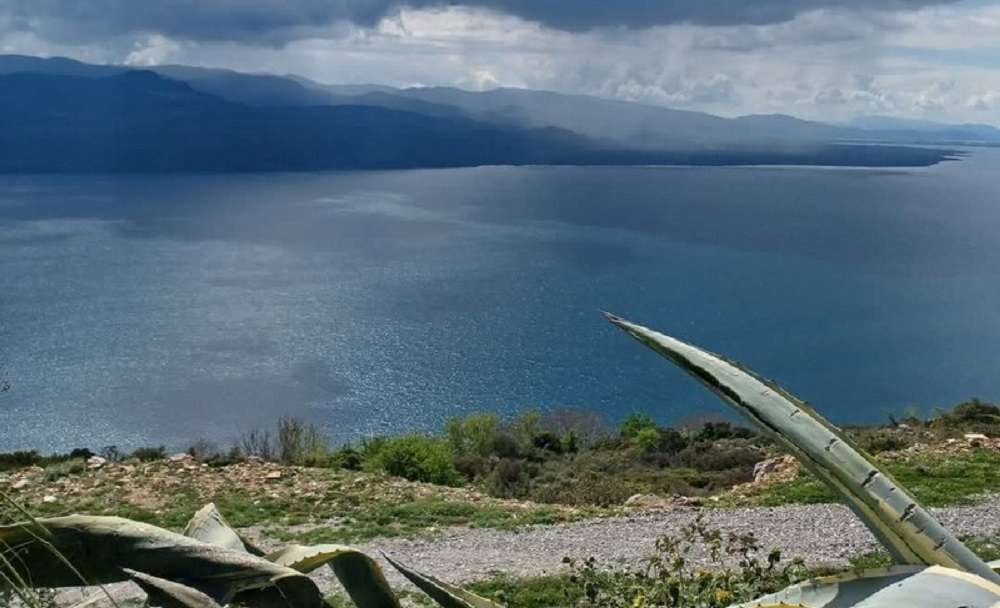 Η Λίμνη Τριχωνίδα εκπέμπει SOS