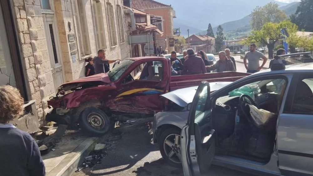 ΤΡΑΓΩΔΙΑ! 82χρονος οδηγός σάρωσε τα πάντα στο πέρασμά του – Ένας νεκρός!