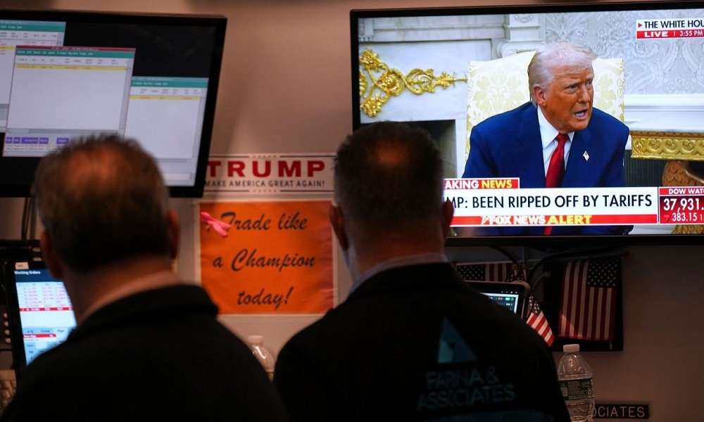Εκρηκτική ΑΝΟΔΟΣ στο ξεκίνημα της Wall Street – ΚΕΡΔΗ άνω του 1,5 τρισ. δολαρίων