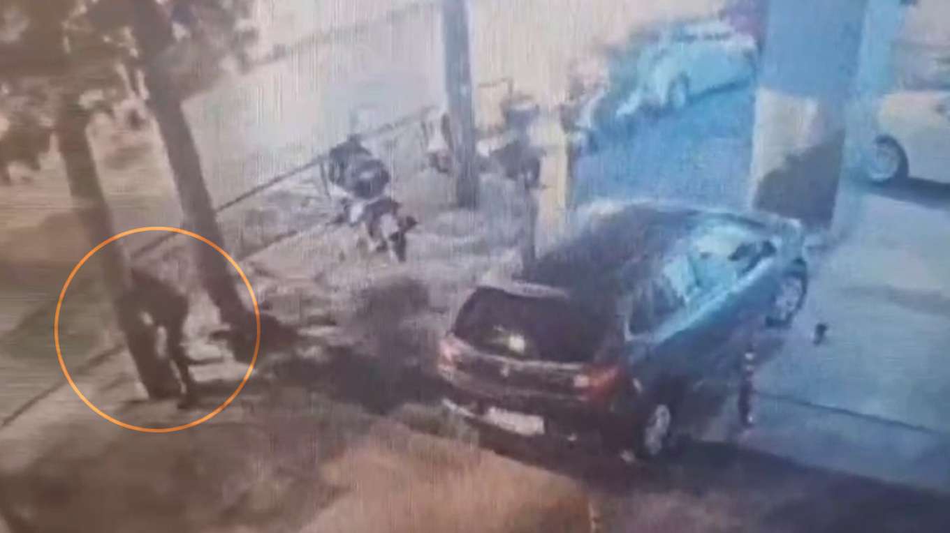 “ΒΙΝΤΕΟ – ΝΤΟΚΟΥΜΕΝΤΟ” – Η στιγμή που ο δράστης ΤΟΠΟΘΕΤΕΙ ΤΗ ΒΟΜΒΑ στα γραφεία της Hellenic Train