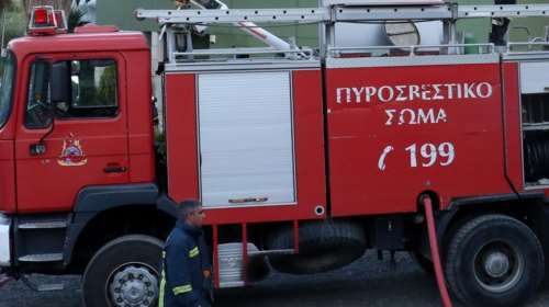 Φωτιά σε διαμέρισμα – Μεγάλη επιχείρηση της Πυροσβεστικής
