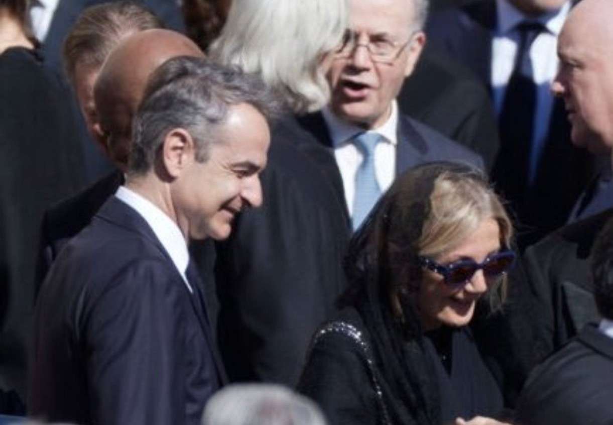 ΑΠΙΣΤΕΥΤΟ!!!! Στην ΚΗΔΕΙΑ του ΠΑΠΑ Ο Πρωθυπουργός της χώρας μας ΓΕΛΟΥΣΕ