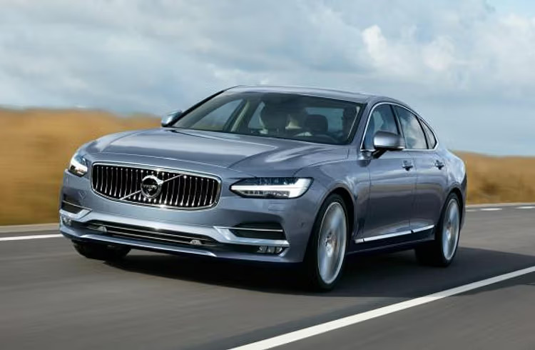 «ΠΕΣΜΕΝΗ» η Volvo – Δε «ΤΣΟΥΛΑΝΕ» τα ηλεκτρικά αυτοκίνητα