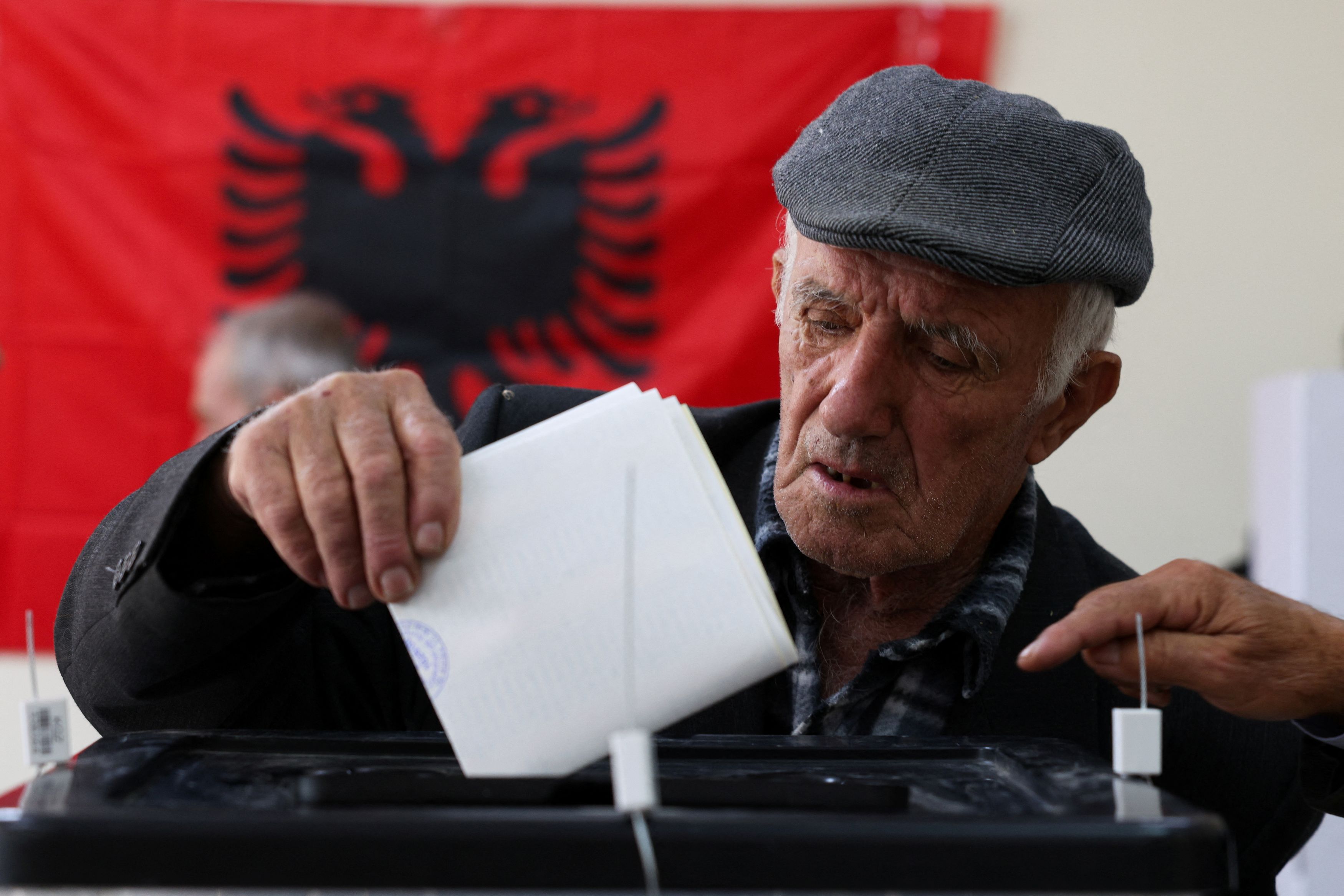 Αλβανία: Τα exit poll δίνουν στον Ράμα 51,8%