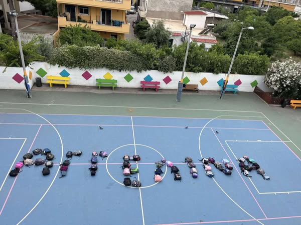 Καλλιθέα: «ΘΛΙΨΗ» στο τελευταίο «αντίο» στην 7χρονη Αγγελίνα