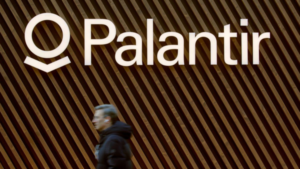 Ο Τραμπ χρησιμοποιεί την «Palantir» για να συγκεντρώσει δεδομένα για τους Αμερικανούς