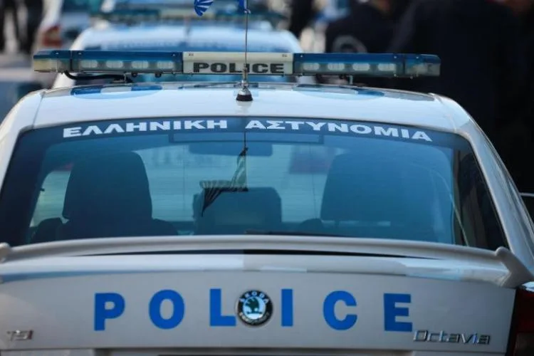 Nεαρός βρέθηκε νεκρός στο σπίτι του – Τι μαρτυρά το κορμί που βρέθηκε στο πάτωμα