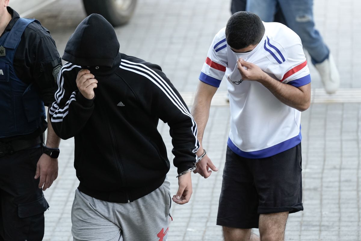 ΣΟΚ – Η Εθνικιστική Νεολαία Θεσσαλονίκης στρατολογούσε παιδιά μέσα στα λύκεια