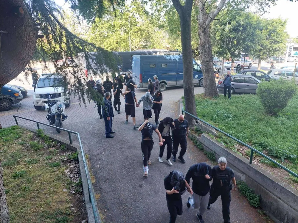 Προφυλακίστηκε ηγετικό μέλος της «DEFEND SALONICA» – Ελεύθεροι υπό όρους άλλοι 11 κατηγορούμενοι
