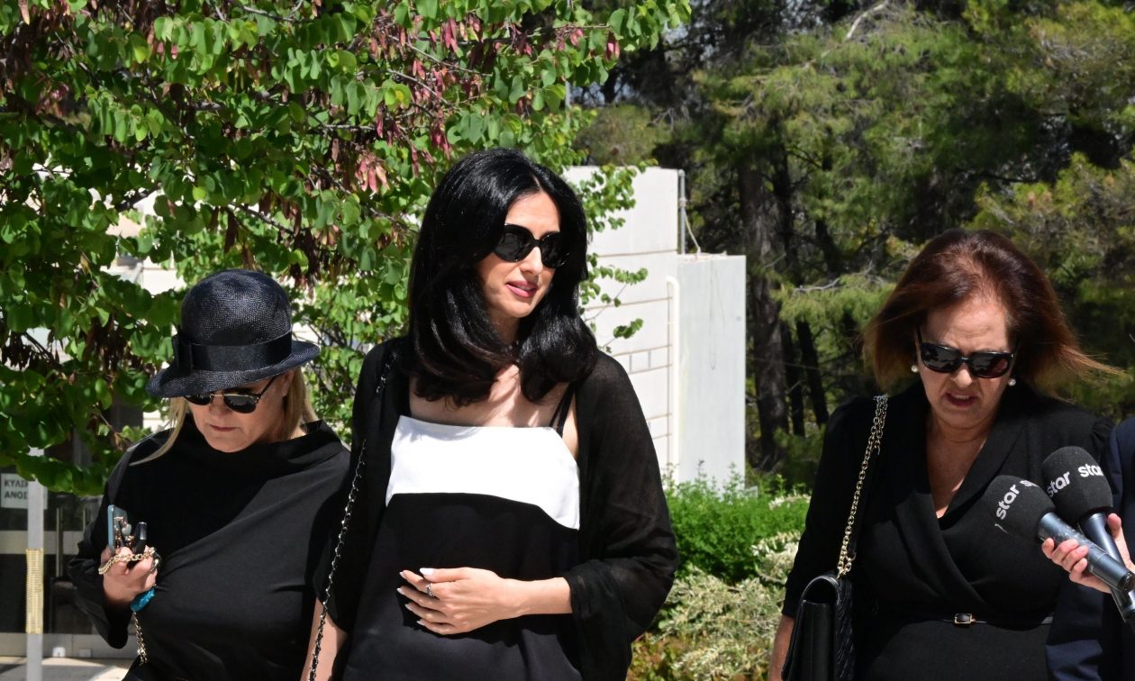 Νίκος Γαλανός: Το «τελευταίο αντίο» στον σπουδαίο ηθοποιό (ΦΩΤΟΓΡΑΦΙΕΣ)