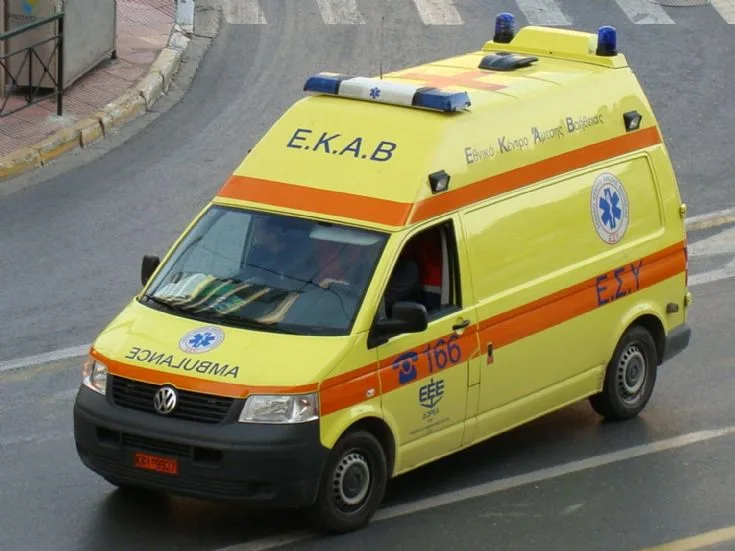 Θεσσαλονίκη: Διασώστες του ΕΚΑΒ «επανέφεραν» με ΚΑΡΠΑ οδηγό μοτοσυκλέτας μετά από «σοβαρό τροχαίο»