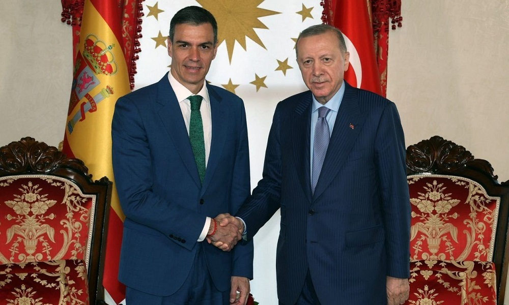 «ΤΡΕΛΑΘΗΚΕ» ο Ερντογάν με τον Σάντσεθ – «ΤΙ ΣΥΝΕΒΗ»