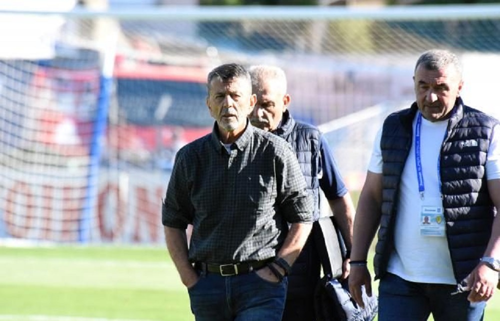 Γιάννης Πετράκης: Πώς «σχολίασε» ότι τη νέα σεζόν θα τεθεί αντίπαλος με τον γιο του