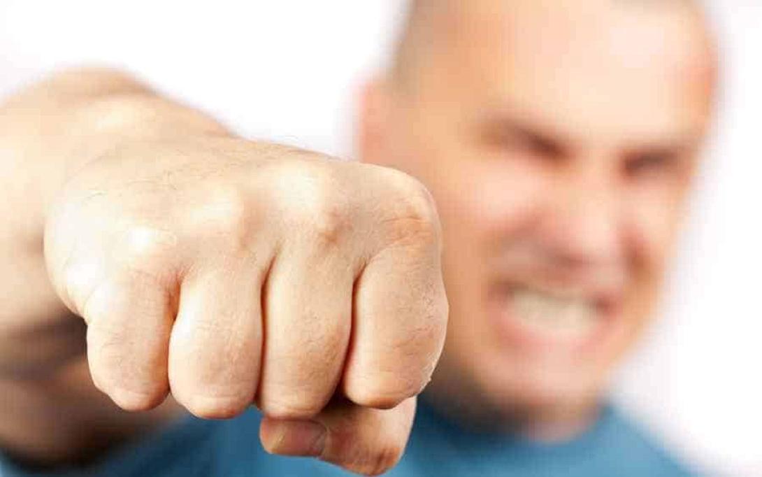 «ΕΠΕΙΣΟΔΙΑΚΗ» εφημερία – Μεθυσμένος  «επιτέθηκε» με γροθιά σε νοσηλευτή