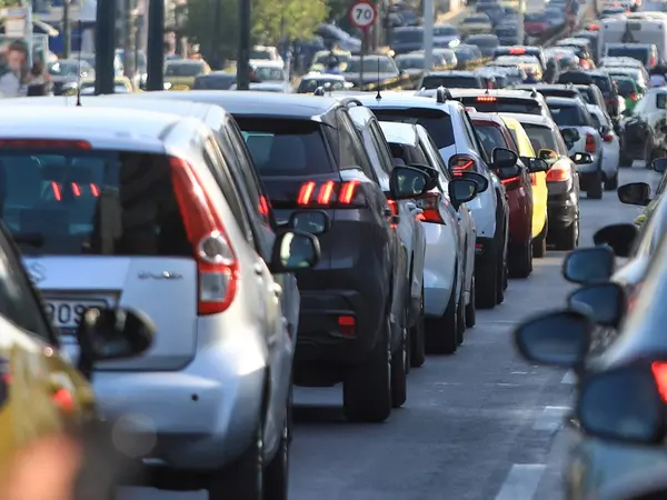 Απεργία: Κυκλοφοριακές ρυθμίσεις στο κέντρο της Αθήνας – Ποιοι δρόμοι έχουν κλείσει