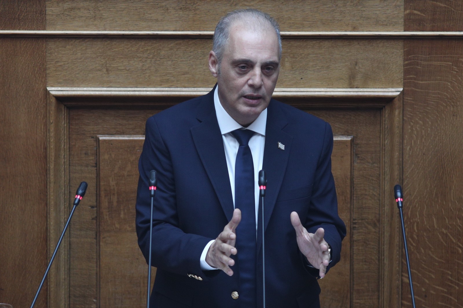 «Το κράτος σας θυμίζει Ελ Τσάπο» – Ο Κ.Βελόπουλος ξεγυμνώνει το κράτος-μαφία του Μητσοτάκη!