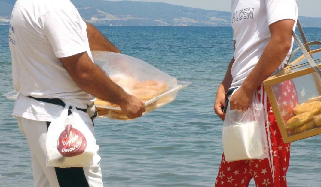 «Στο εδώλιο» η «ΜΑΦΙΑ ΤΟΥ ΛΟΥΚΟΥΜΑ» – Εκβίαζαν, έδερναν και πυροβολούσαν για να πουλάνε λουκουμάδες