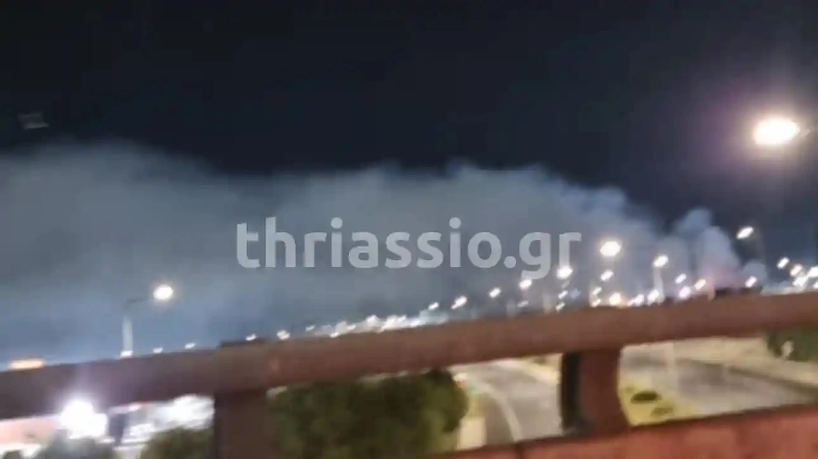 ΦΡΙΚΗ με τους λευκούς καπνούς της ανακύκλωσης – Έσκαγαν μπαταρίες σαν πυροτεχνήματα στις 2 τα ξημερώματα!