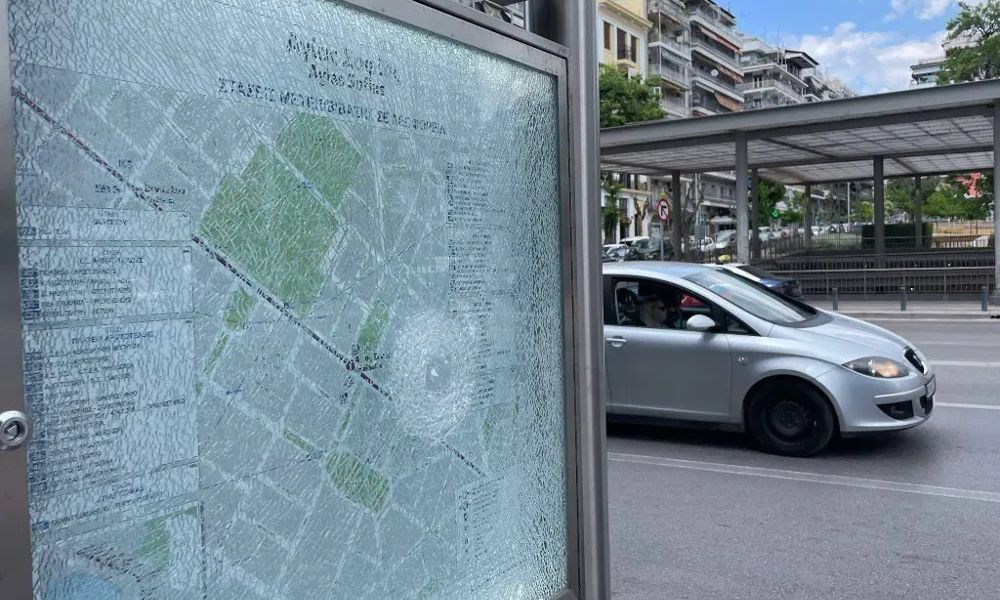 Άγιο είχαν οι επιγραφές – Μέχρι να έρθουν οι βάνδαλοι στο μετρό (Βίντεο)
