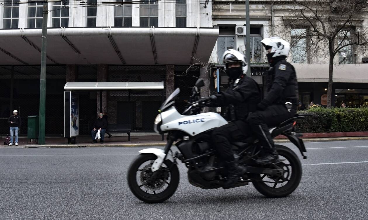«ΑΓΡΙΑ ΣΥΜΠΛΟΚΗ» μεθυσμένων στην Πτολεμαΐδα – Τραυματισμός από αιχμηρό αντικείμενο!